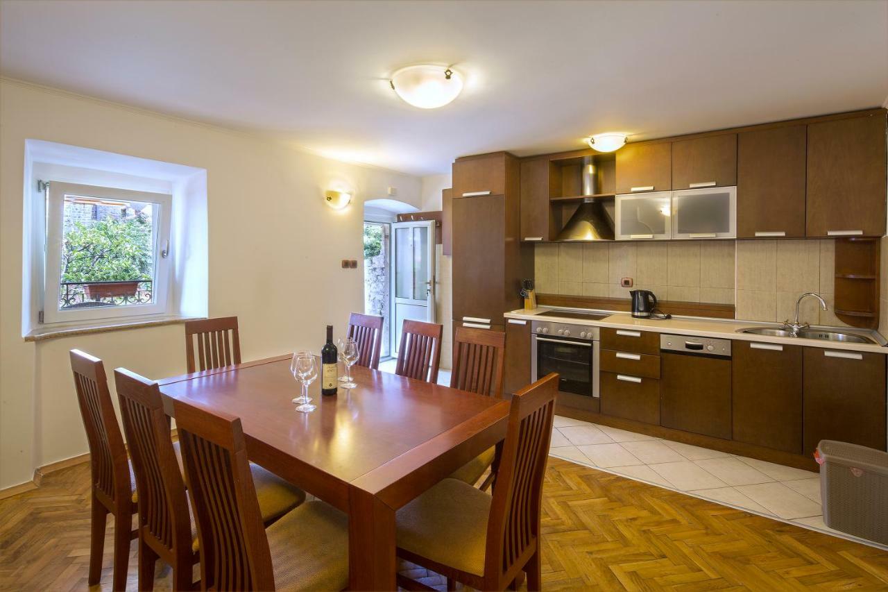 Apartment Kovacevic Old Town ブドヴァ エクステリア 写真